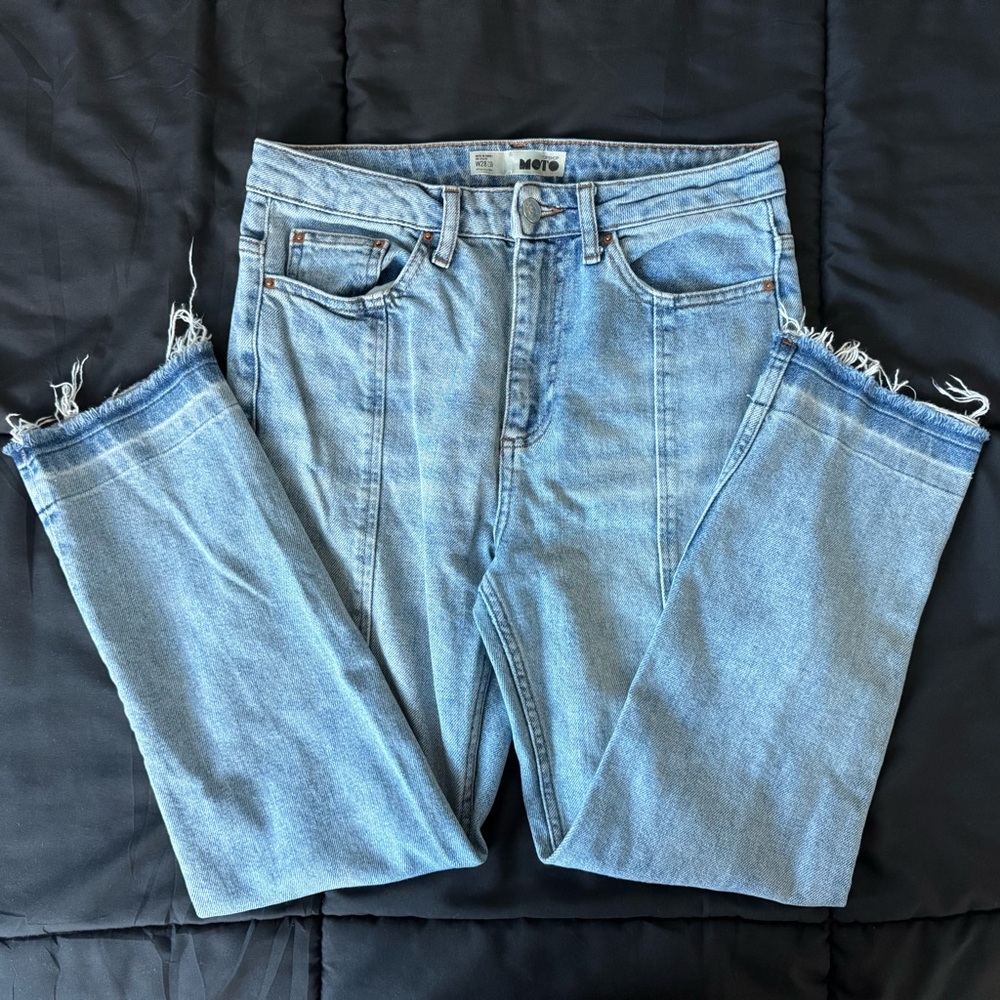 topshop moto light wash front split hem jeans